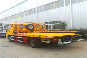 新罗区附近拖车救援搭电